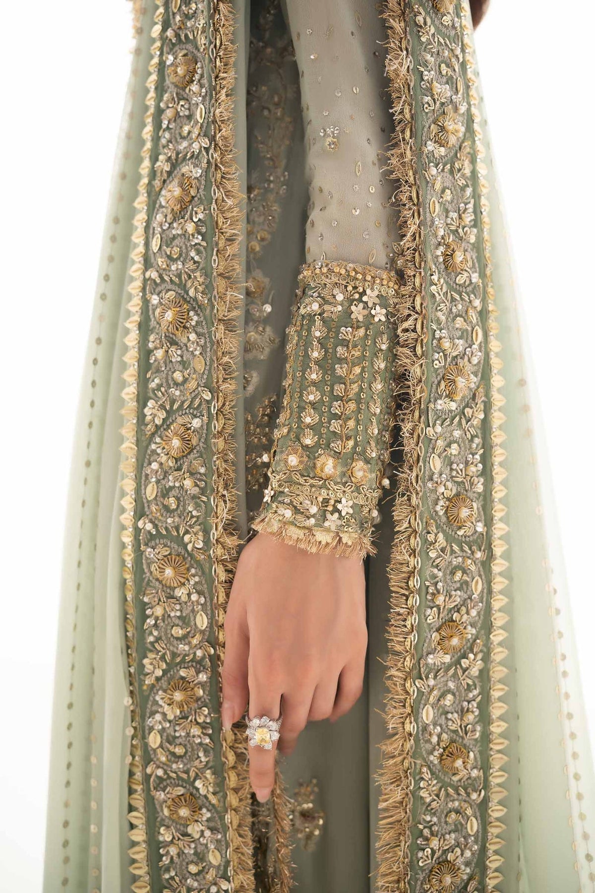 Elan | Wedding Formals | VÉRONIQUE (EP-21217)-6