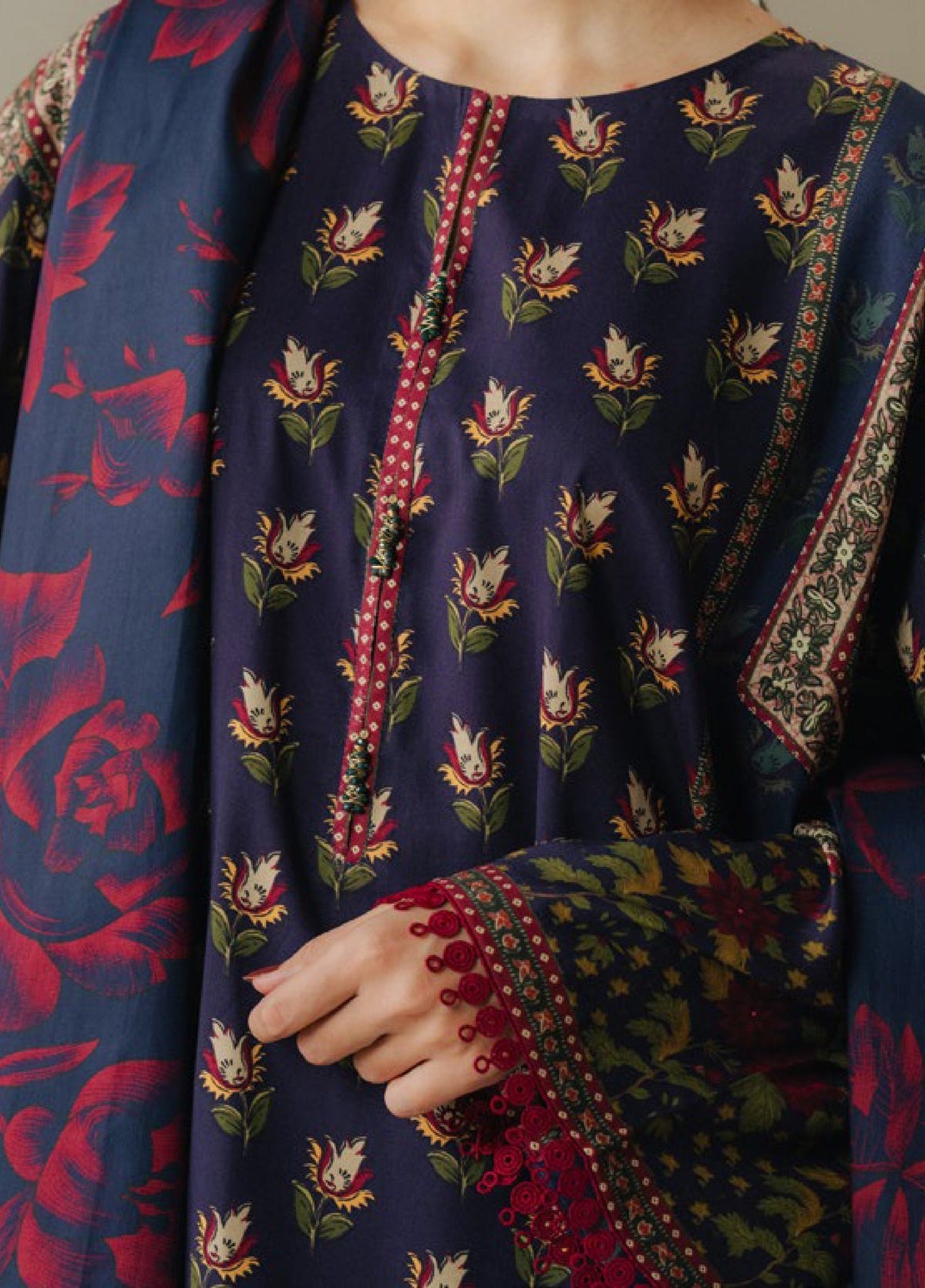 Zara Shahjahan | Coco Prints 25 | Soft Current-7B, image 3