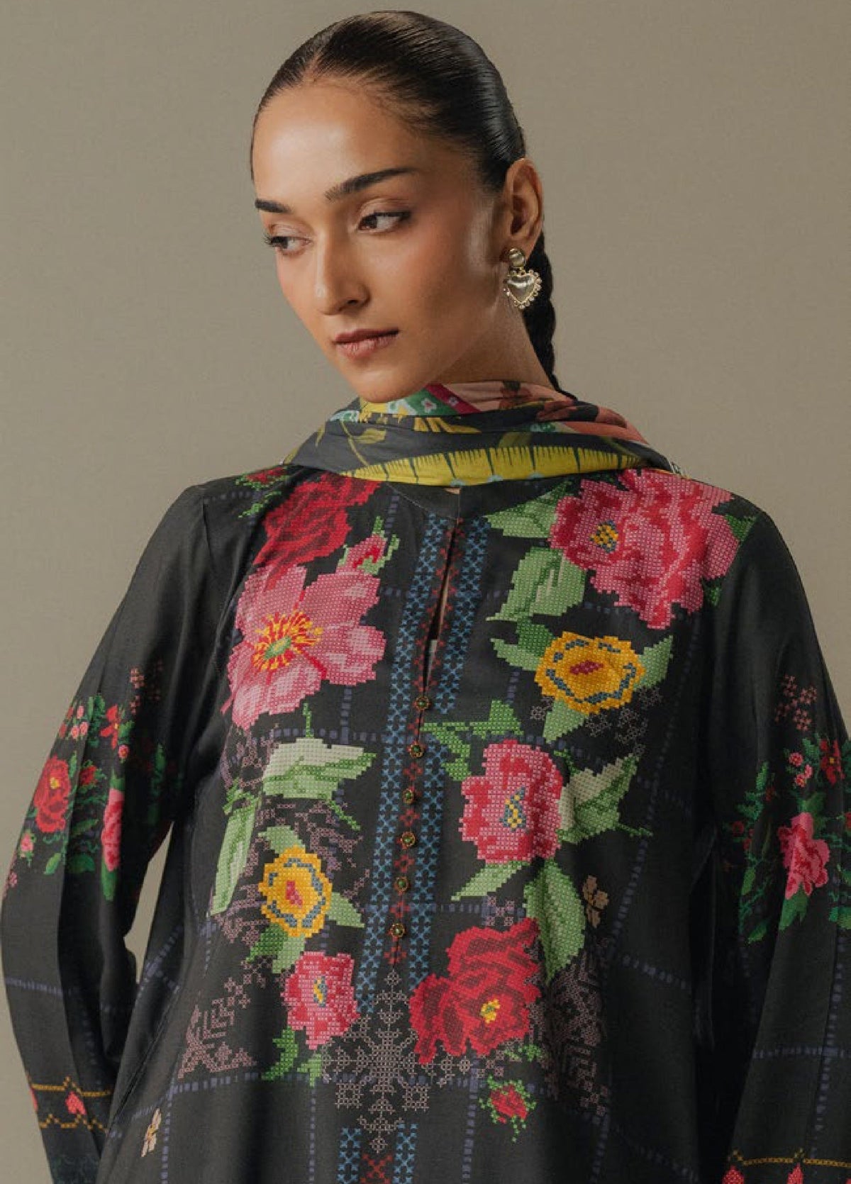 Zara Shahjahan | Coco Prints 25 |  Olive Hour-5A, image 3