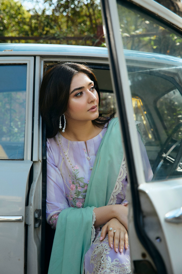 Manara | Vintage Flora 25 | MAHRANG -  Manara Ladies Clothes - Original Designer Dress - House of Maryam