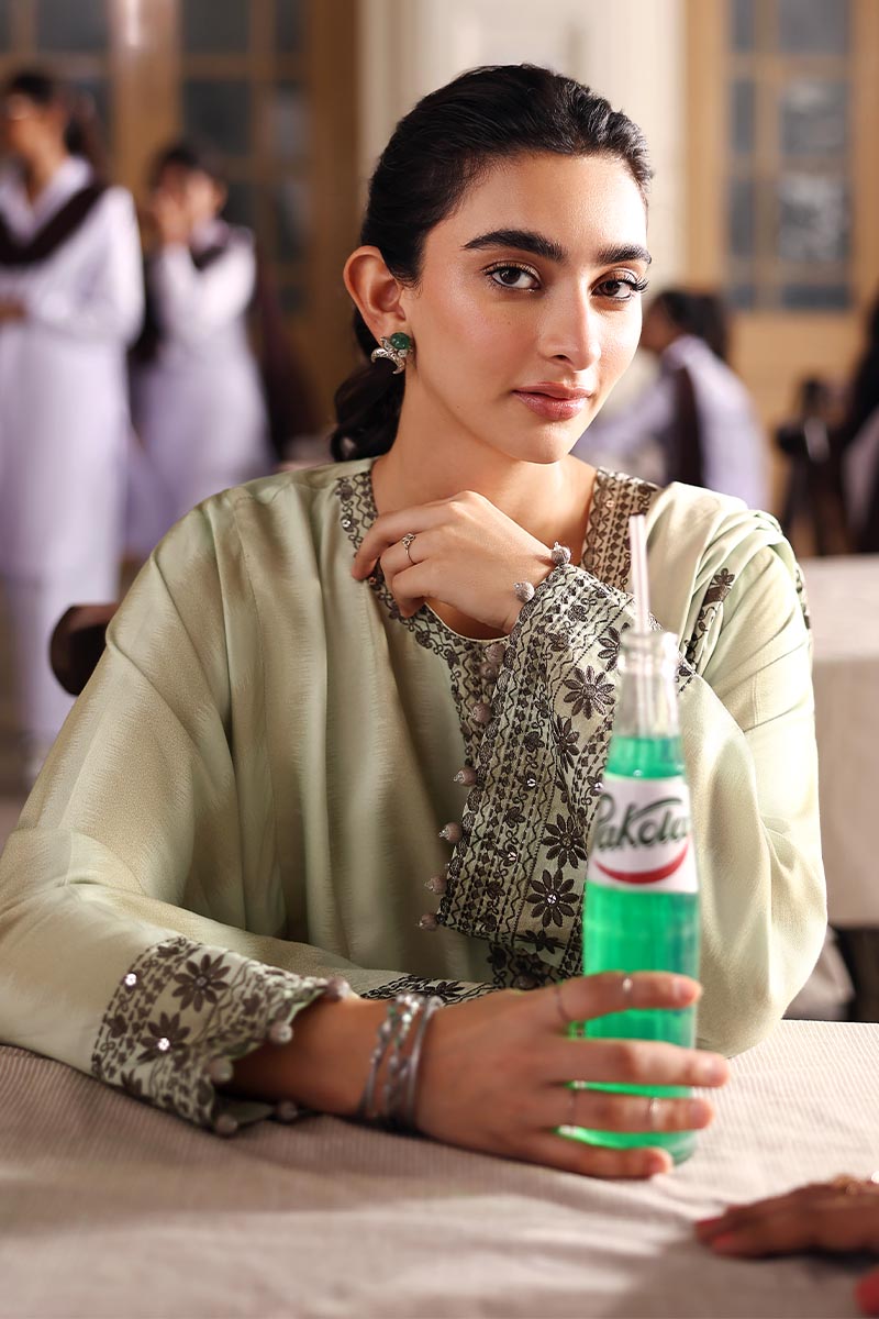 Cross Stitch | Khaddar Linen 25 | BASIL HUES, image 3