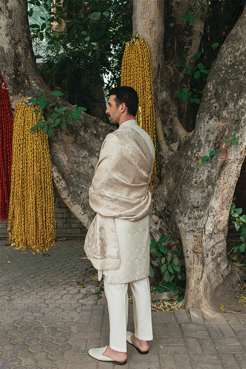 Republic By Omar Farooq | Sherwani Couture | Floral Edge Hand Embroidered Shawl -  Republic by Omar Farooq SHERWANI COUTURE - Original Designer Dress - House of Maryam