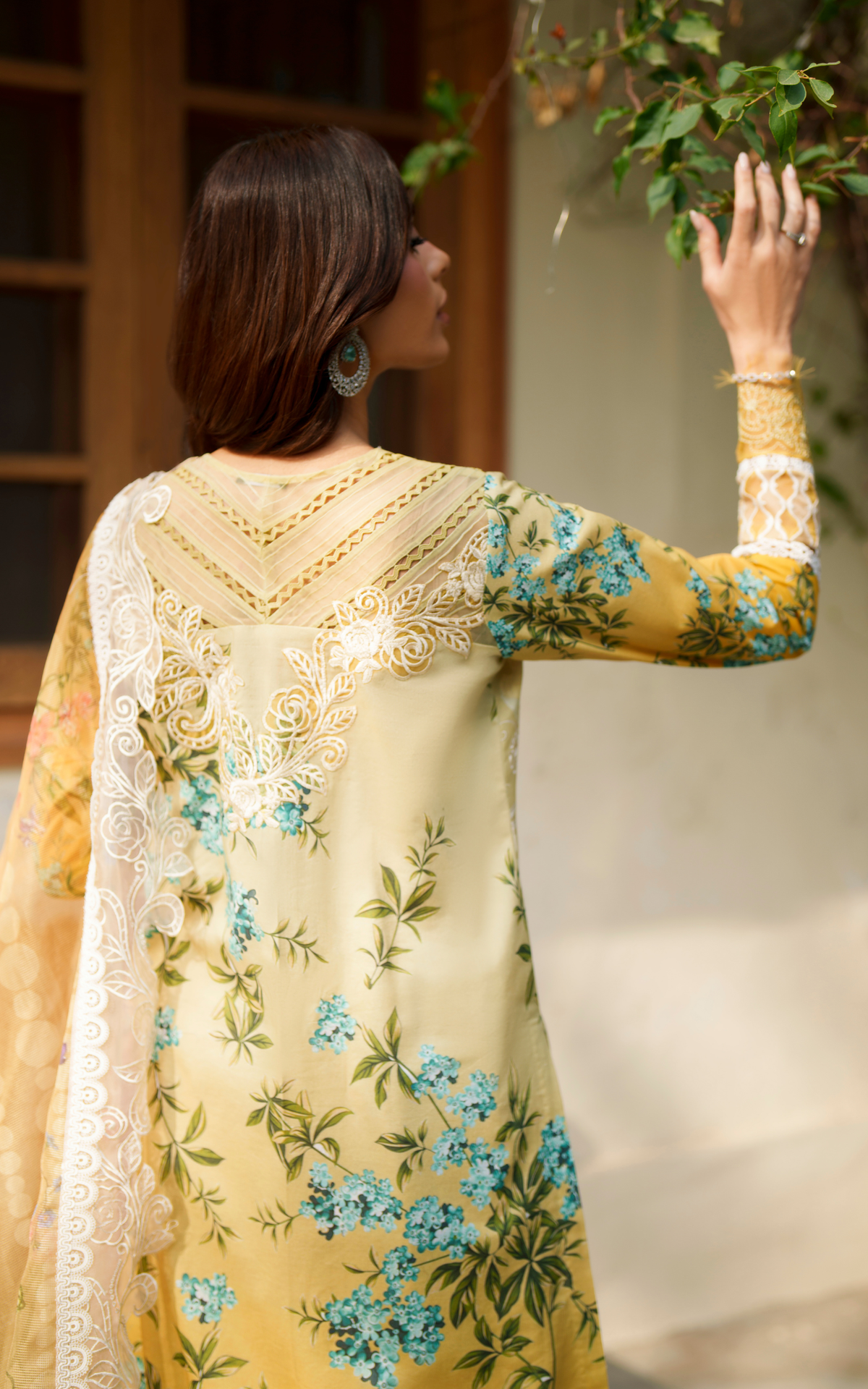 Asifa and Nabeel | Versa Luxury Lawn 26 | Sovereign Lace VUL26-02-2