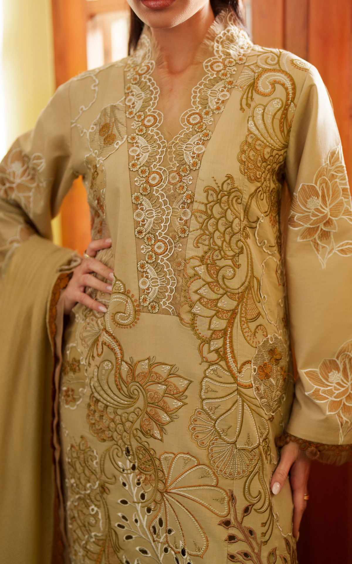 Asifa and Nabeel | Versa Luxury Lawn 26 | Urban Serenity VUL26-09-4