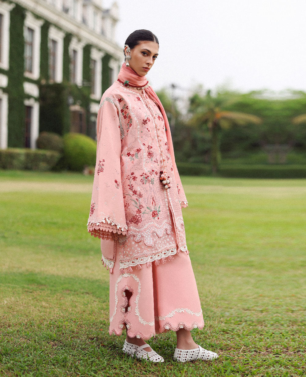 Republic Womenswear | Lilas Lawn 26 |Vayra, image 2