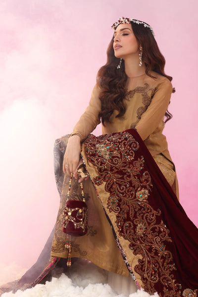 Musferah Saad | Mount Olympus | Velour Aurelia