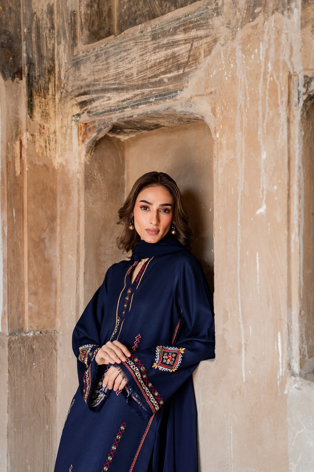 Vintage | Jehaan Luxury Edit | Zareen, image 3