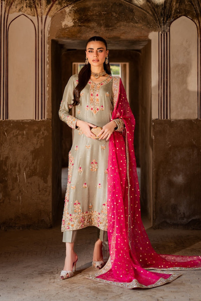 Vintage | Maaheru Formals | Roshni
