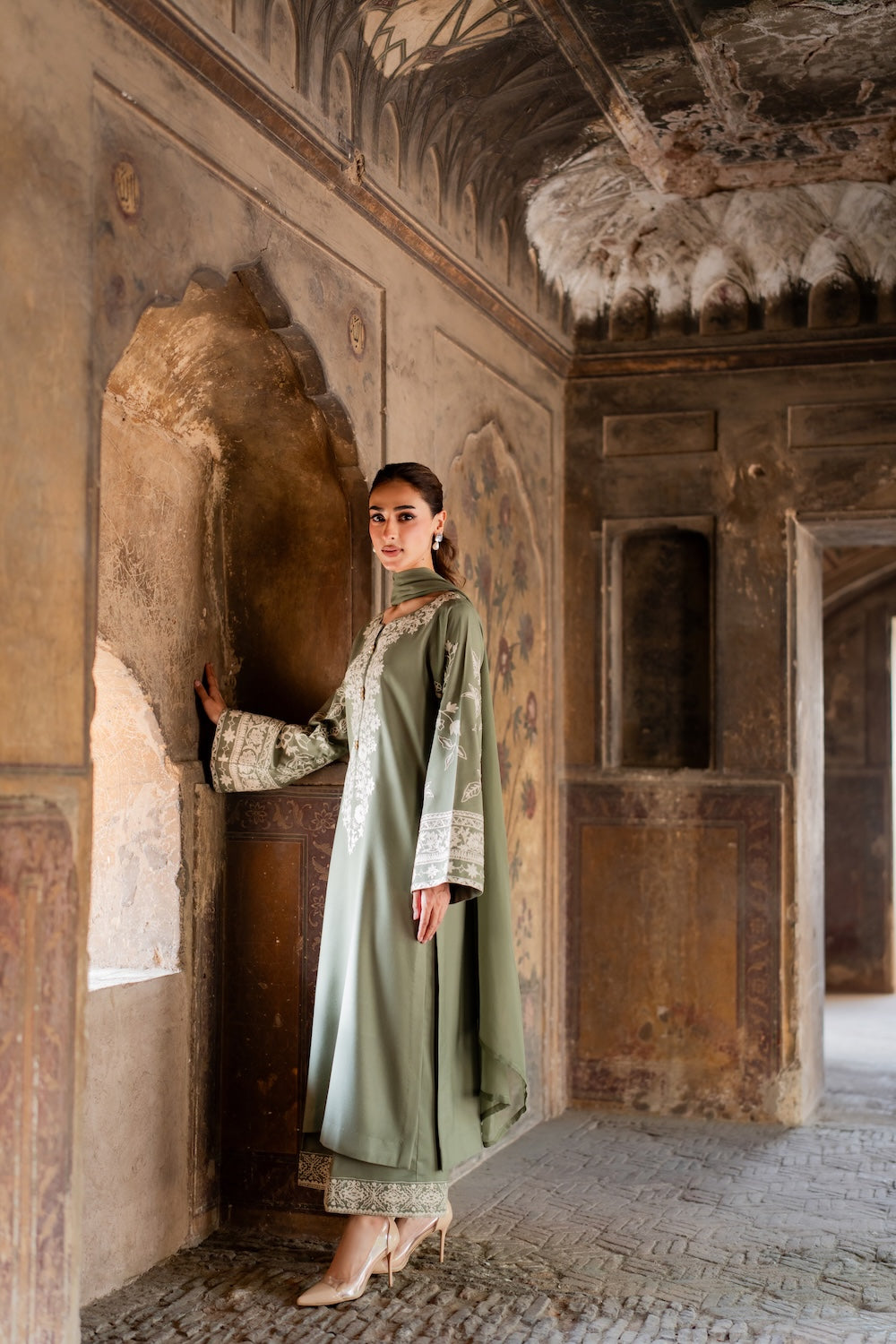 Vintage | Jehaan Luxury Edit | Aabroo-2