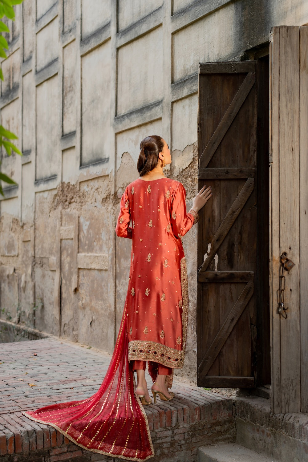 Vintage | Maaheru Formals | Anisah, image 2