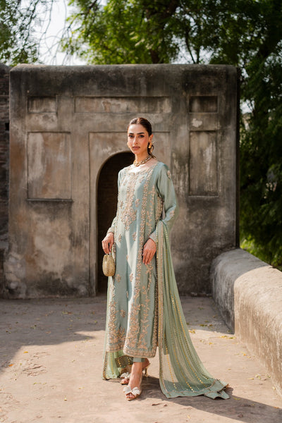 Vintage | Maaheru Formals | Nayab