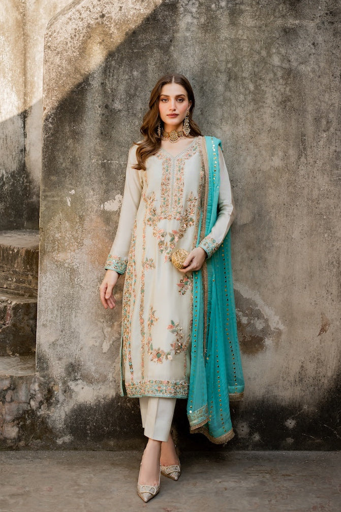 Vintage | Maaheru Formals | Daniya