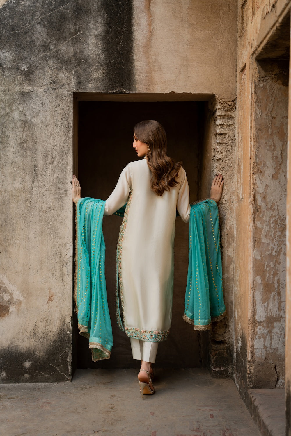 Vintage | Maaheru Formals | Daniya