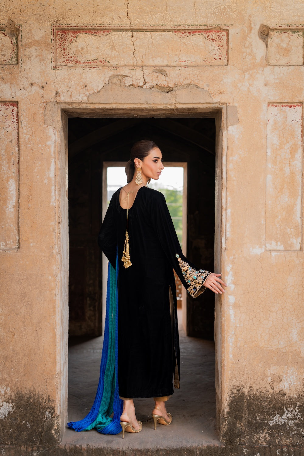 Vintage | Maaheru Formals | Samayra, image 2