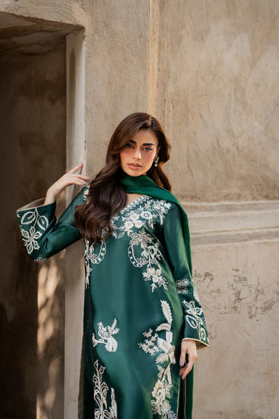 Vintage | Maaheru Formals | Narmeen