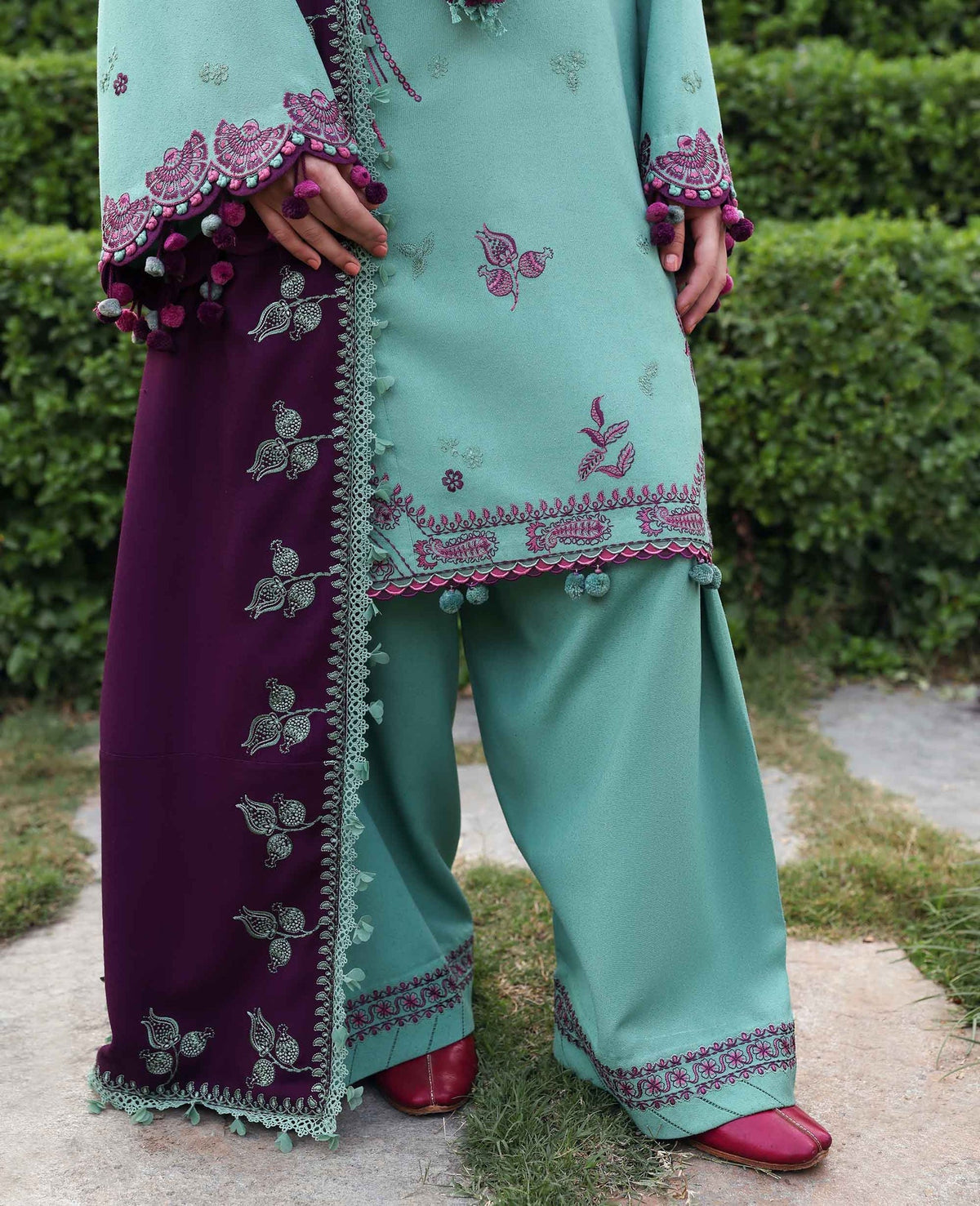 Republic Womenswear | Amaris Luxury Shawl 25 | Virella-4