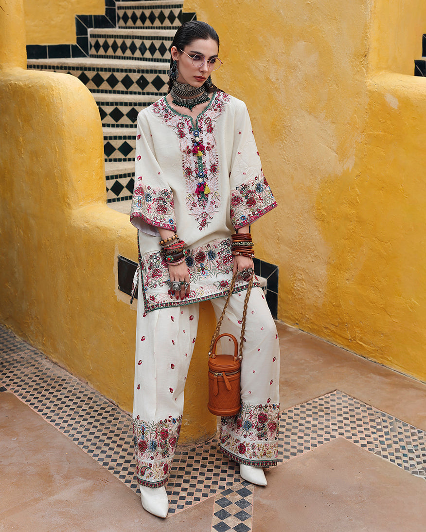 Mushq | Nuvera Rawsilk | Vivienne Rose, image 5