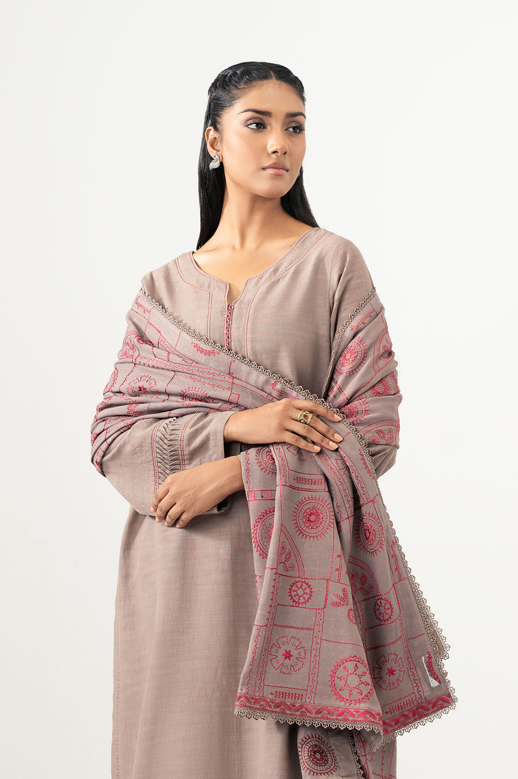 Zeen | Fall Edit 25 | WAM34609, image 5