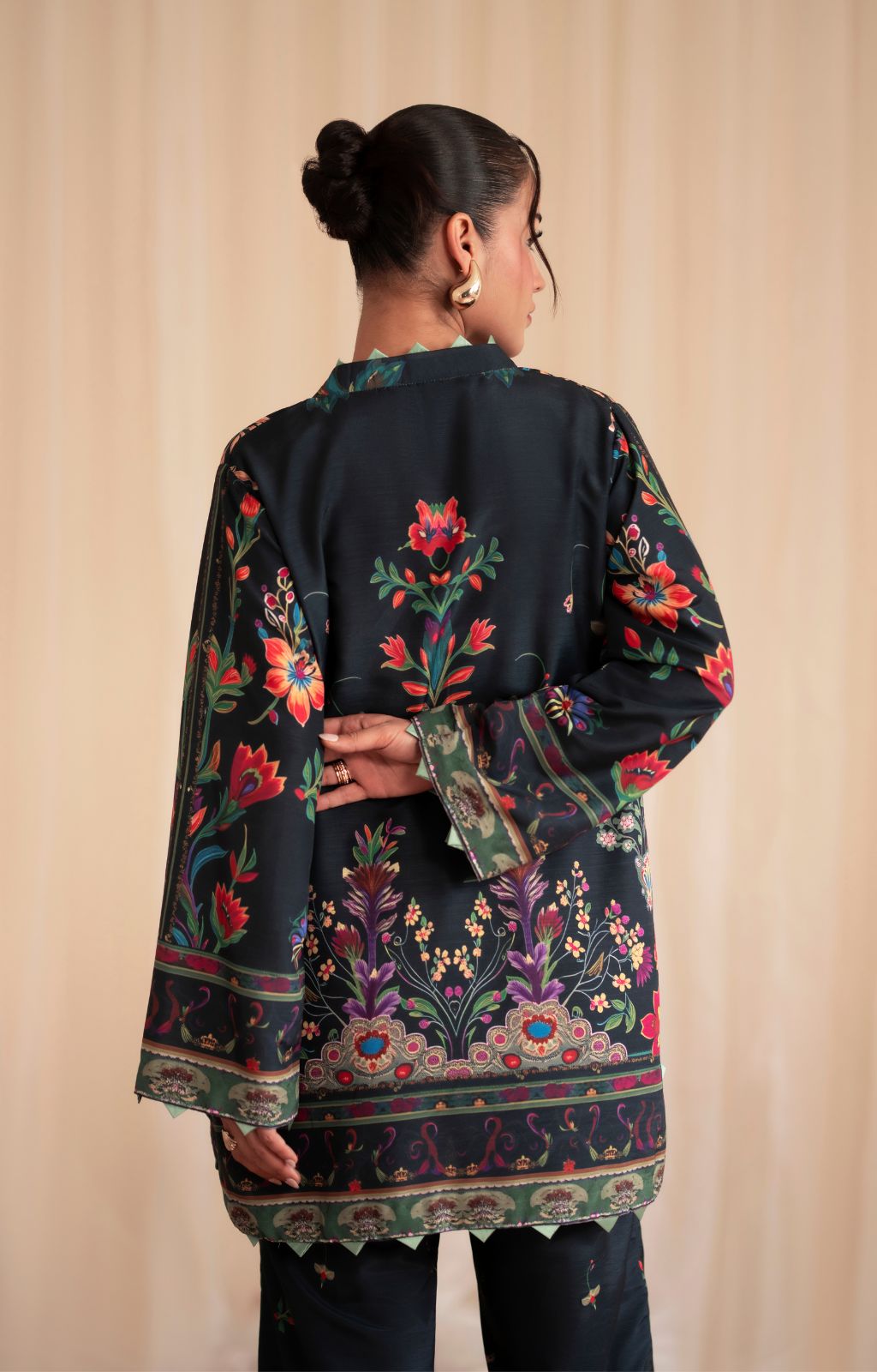 Inayat | Cords 25 | Willow-2