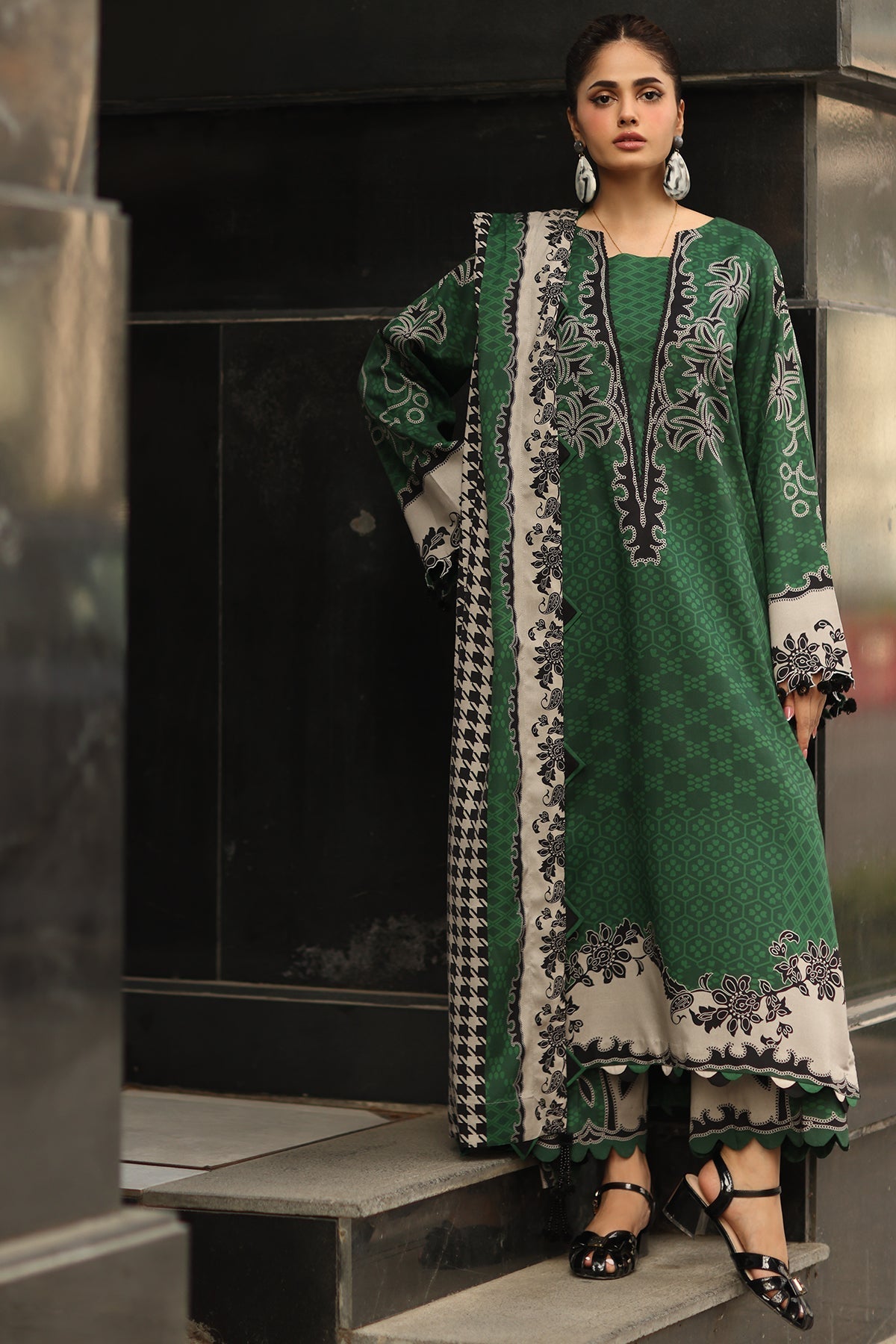 Charizma | C Prints Winter 25 | CPW5-14, image 4