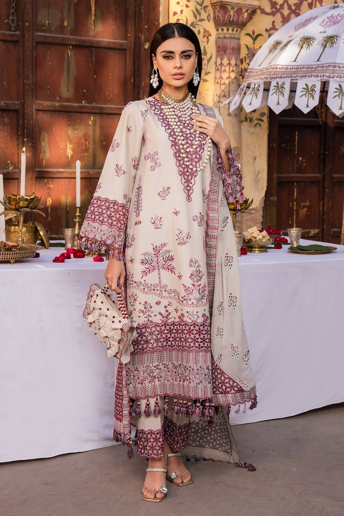 Alizeh | Rawayat Luxury Lawn 24 | Hayat by Designer Alizeh - House of Maryam - Pakistani Designer Ethnic Wear in {{ shop.shopifyCountryName }}