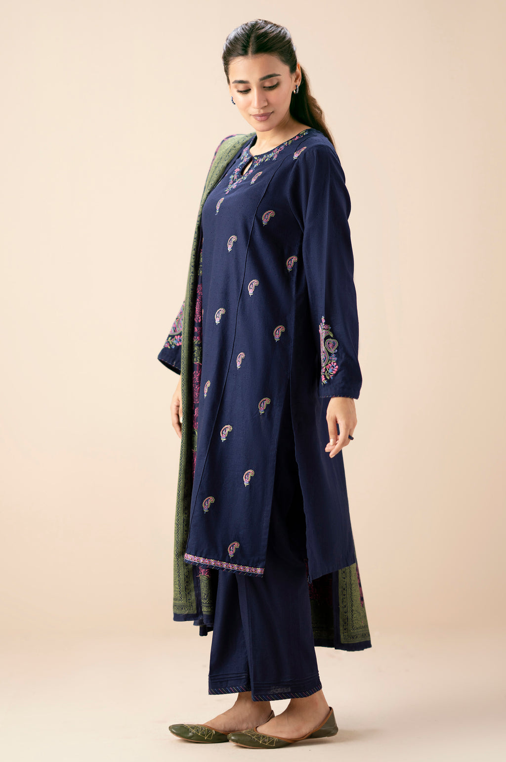 Zeen | Fall Edit 25 | WLM33864, image 3