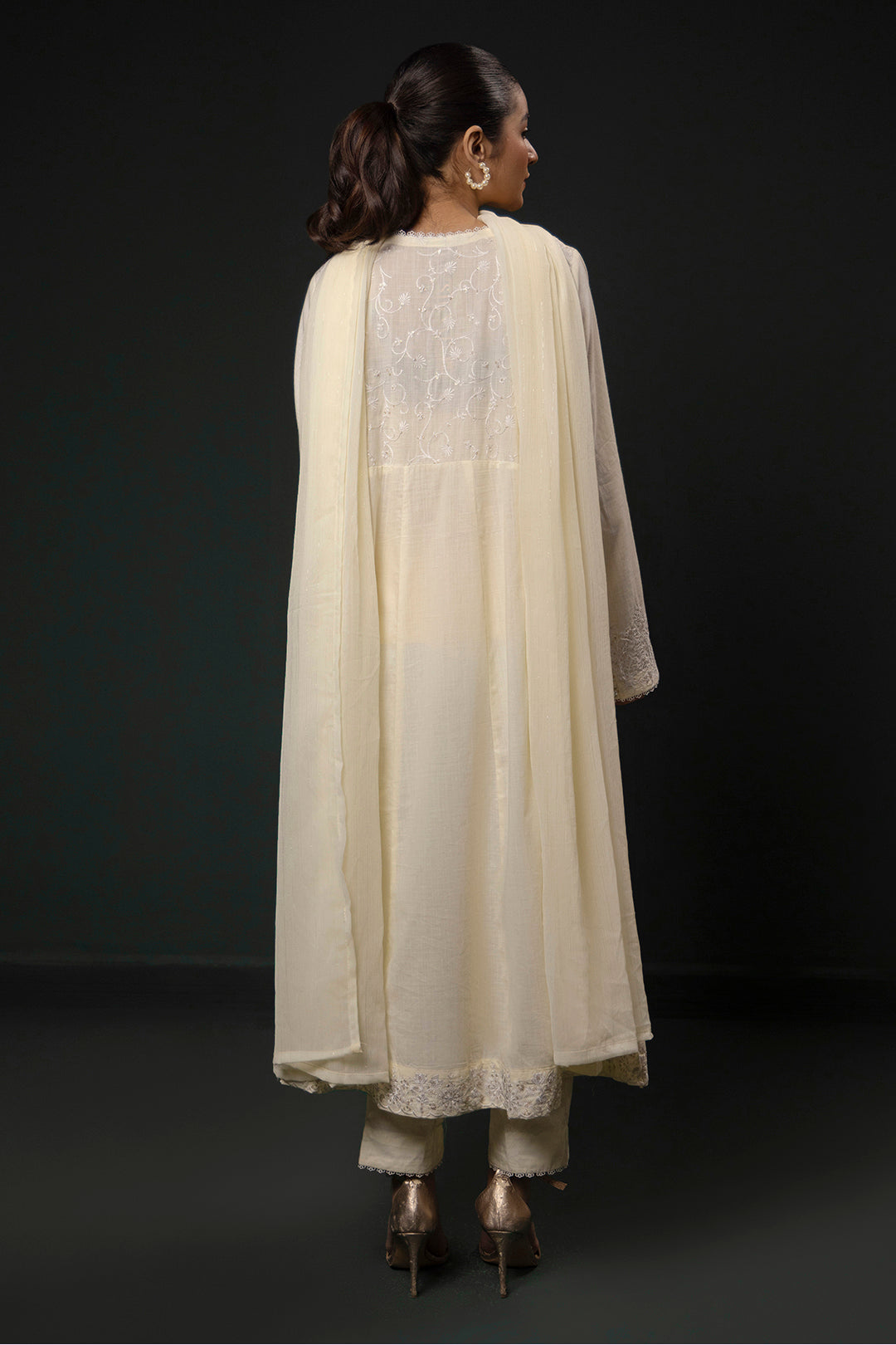 Zellbury | Summer Pret | Embroidered Kurta Dupatta Trouser - 3332 -  Zellbury Women Signature Pret - Original Designer Dress - House of Maryam
