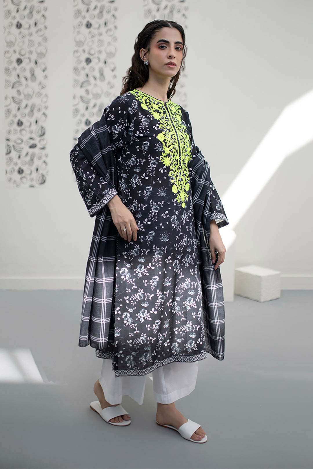 Zellbury | Winter Pret | Embroidered Kurta Dupatta - 1525 -  Zellbury Women Essential Pret - Original Designer Dress - House of Maryam