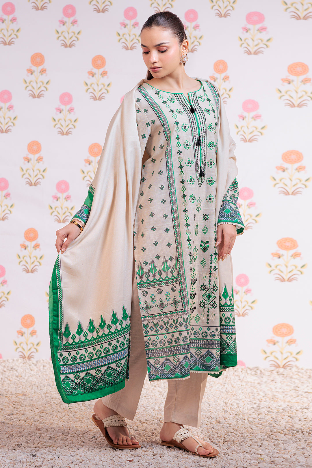 Zellbury | Winter Pret | Embroidered Kurta Dupatta Trouser - 3075 -  Zellbury Women Essential Pret - Original Designer Dress - House of Maryam