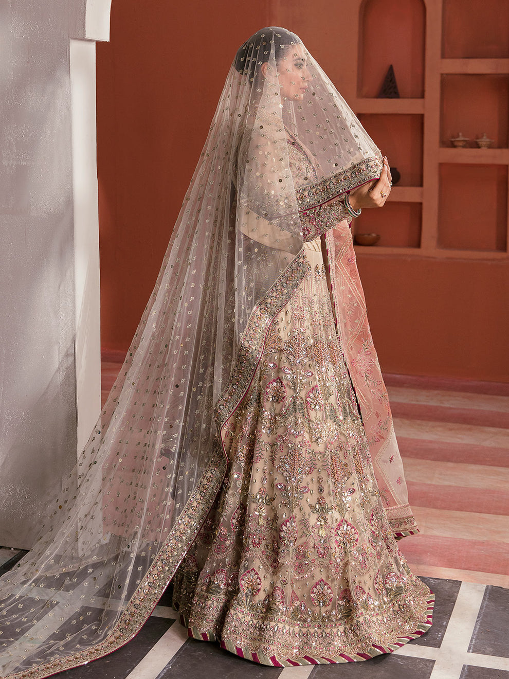 Gulaal | Wedding Formals | ANSHAH GL-WS-22V1-28 (IVORY WHITE LEHNGA CHOLI)