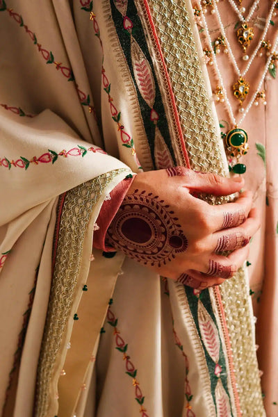 Zara ShahJahan | Winter Shawl 23 | WS23-D2 -  Zara Shahjahan Luxury - Original Designer Dress - House of Maryam