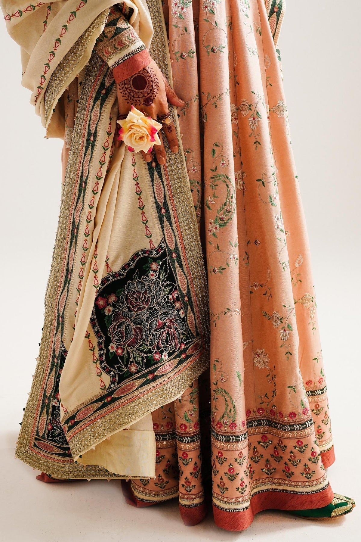 Zara ShahJahan | Winter Shawl 23 | WS23-D2 -  Zara Shahjahan Luxury -  House of Maryam
