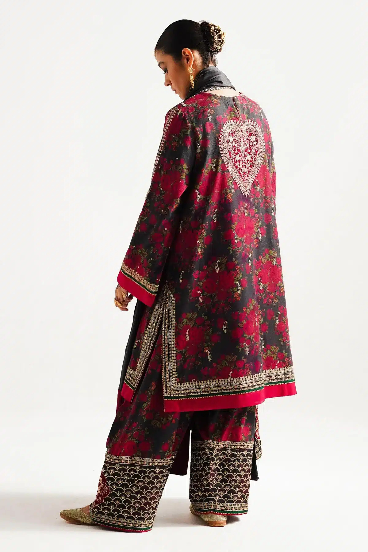 Zara ShahJahan | Winter Shawl 23 | WS23-D3 -  Zara Sahjahan Luxury - Original Designer Dress - House of Maryam