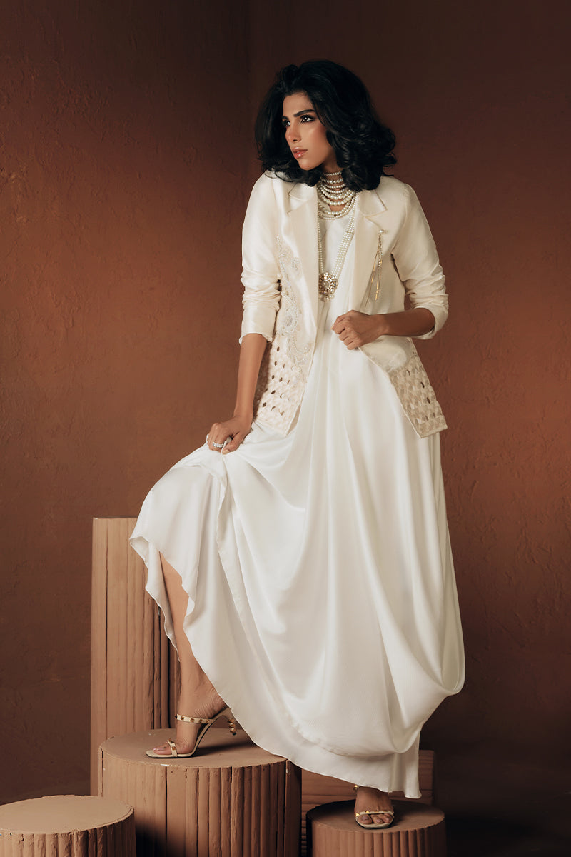 Wardha Saleem | Luxe Edition | Lunere-2