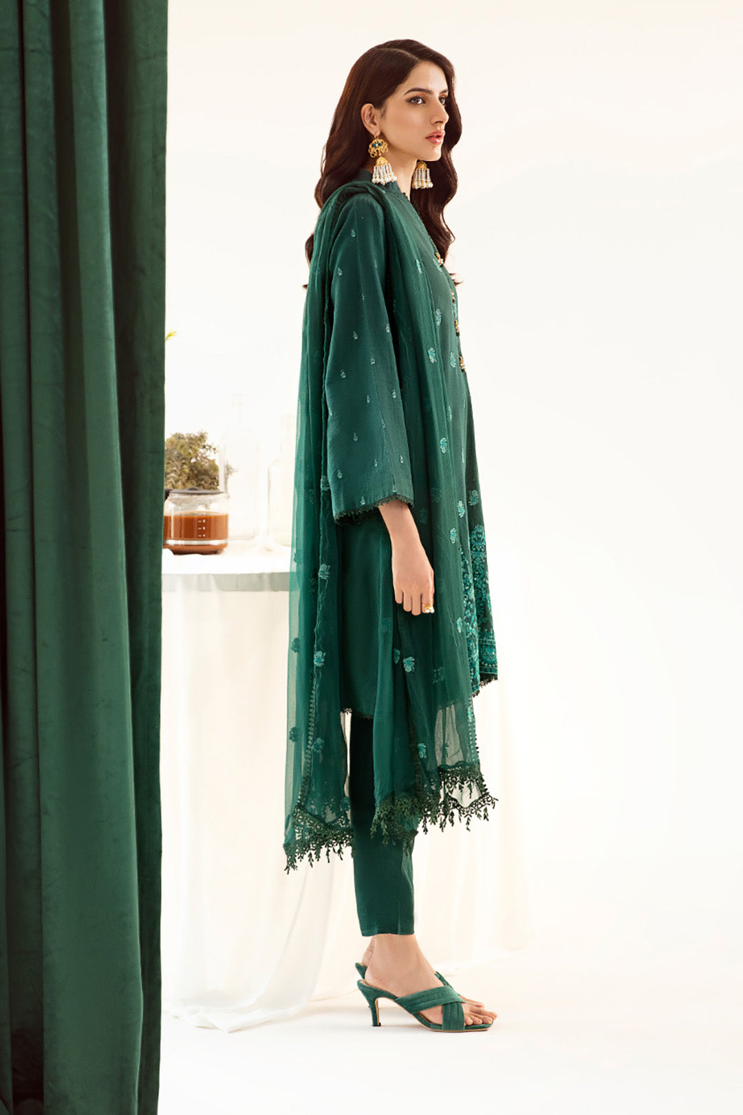 Zellbury | Unstitched 3 Piece Khaddar | Embroidered Shirt Shalwar Dupatta - 0302