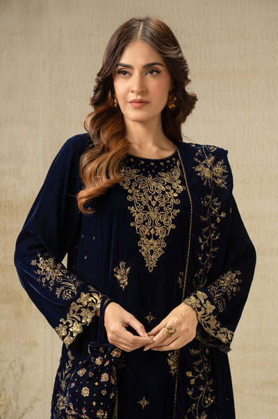 Zeen | Winter 25 | WUM35844