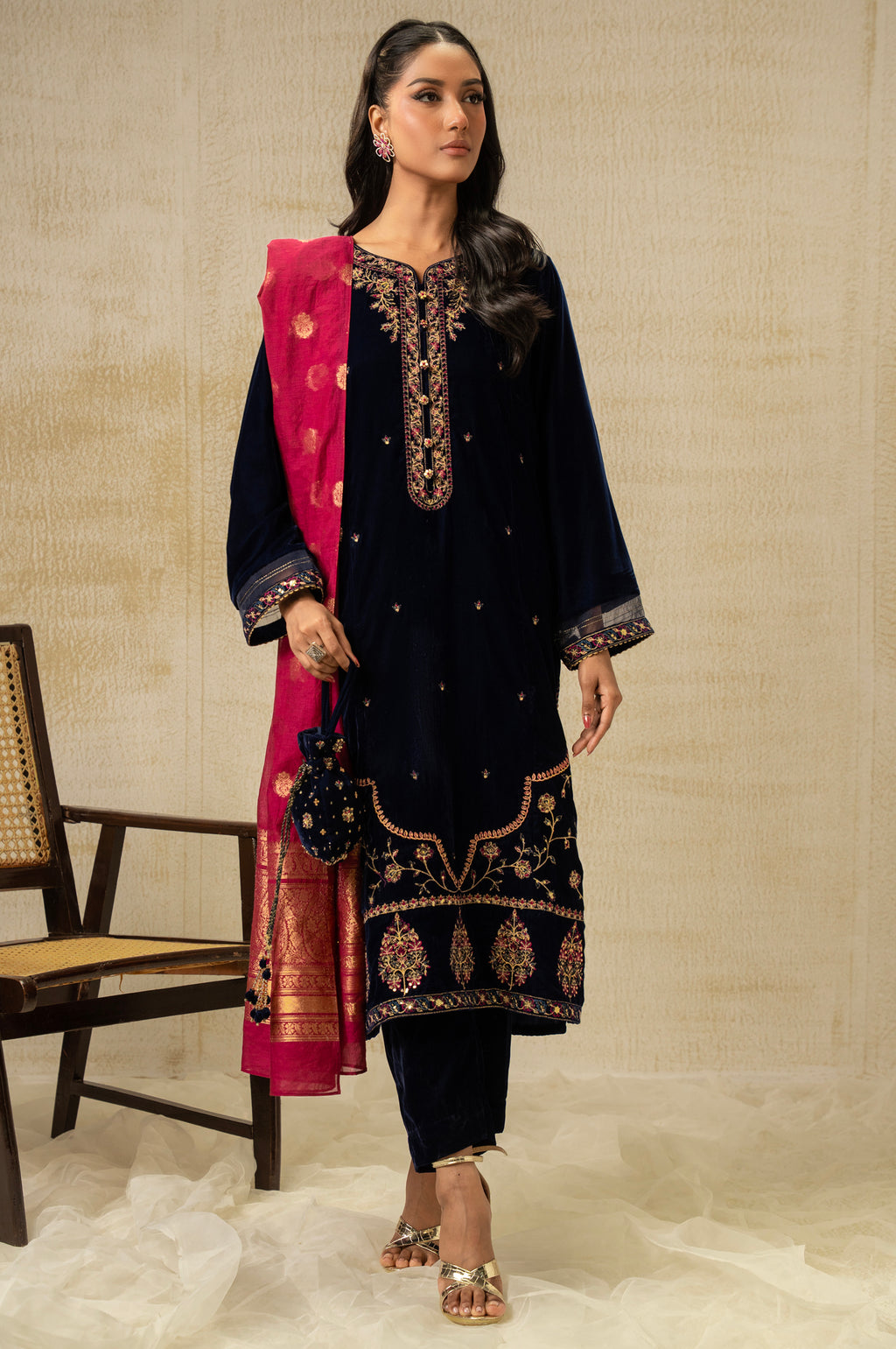 Zeen | Winter 25 | WUM35847-1