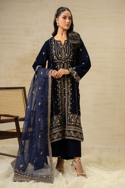 Zeen | Winter 25 | WUM35860