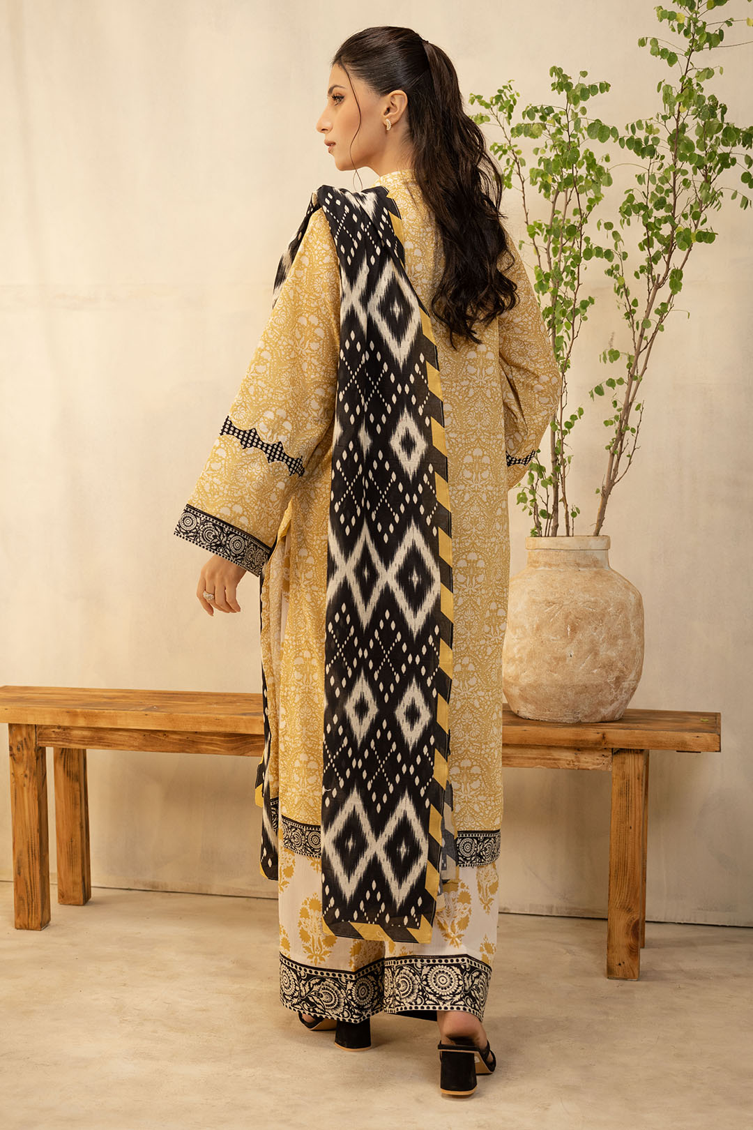 Zellbury | Unstitched 3 Piece Lawn | Shirt Shalwar Dupatta - 0130 -  Zellbury Women Essential Unstitched - Original Designer Dress - House of Maryam
