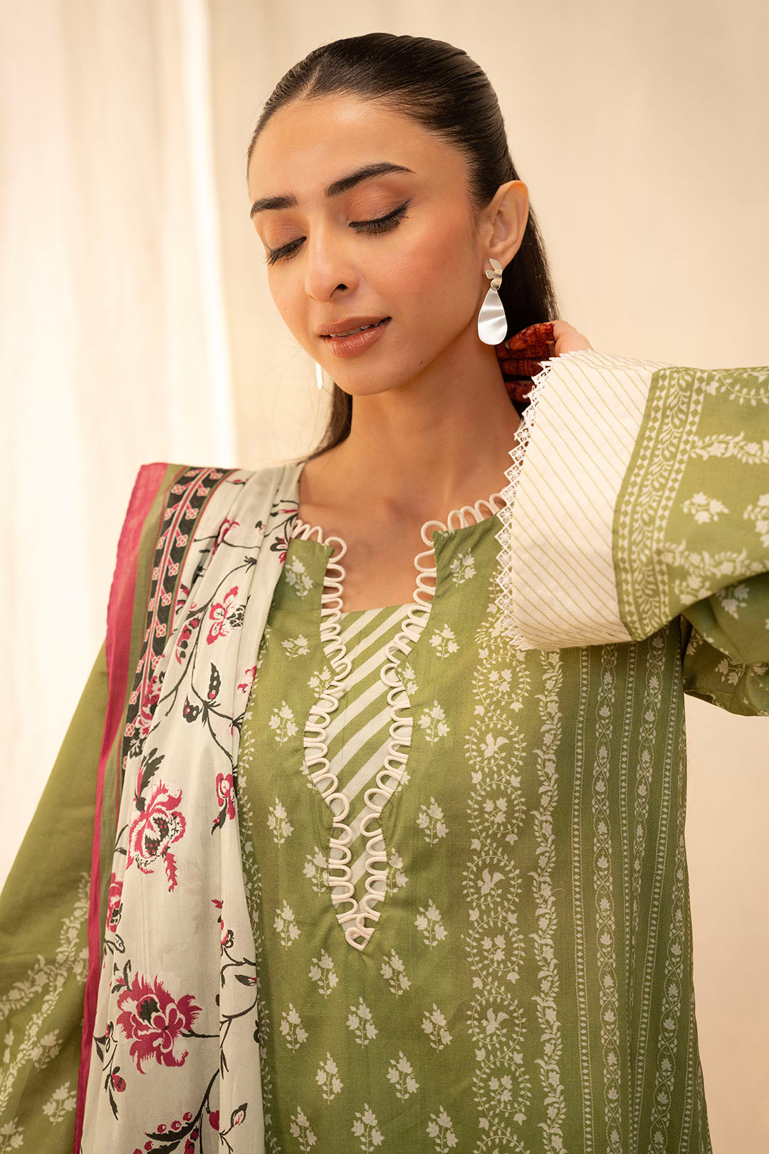 Zellbury | Unstitched 3 Piece Lawn | Shirt Shalwar Dupatta - 0134 -  Zellbury Women Essential Unstitched - Original Designer Dress - House of Maryam