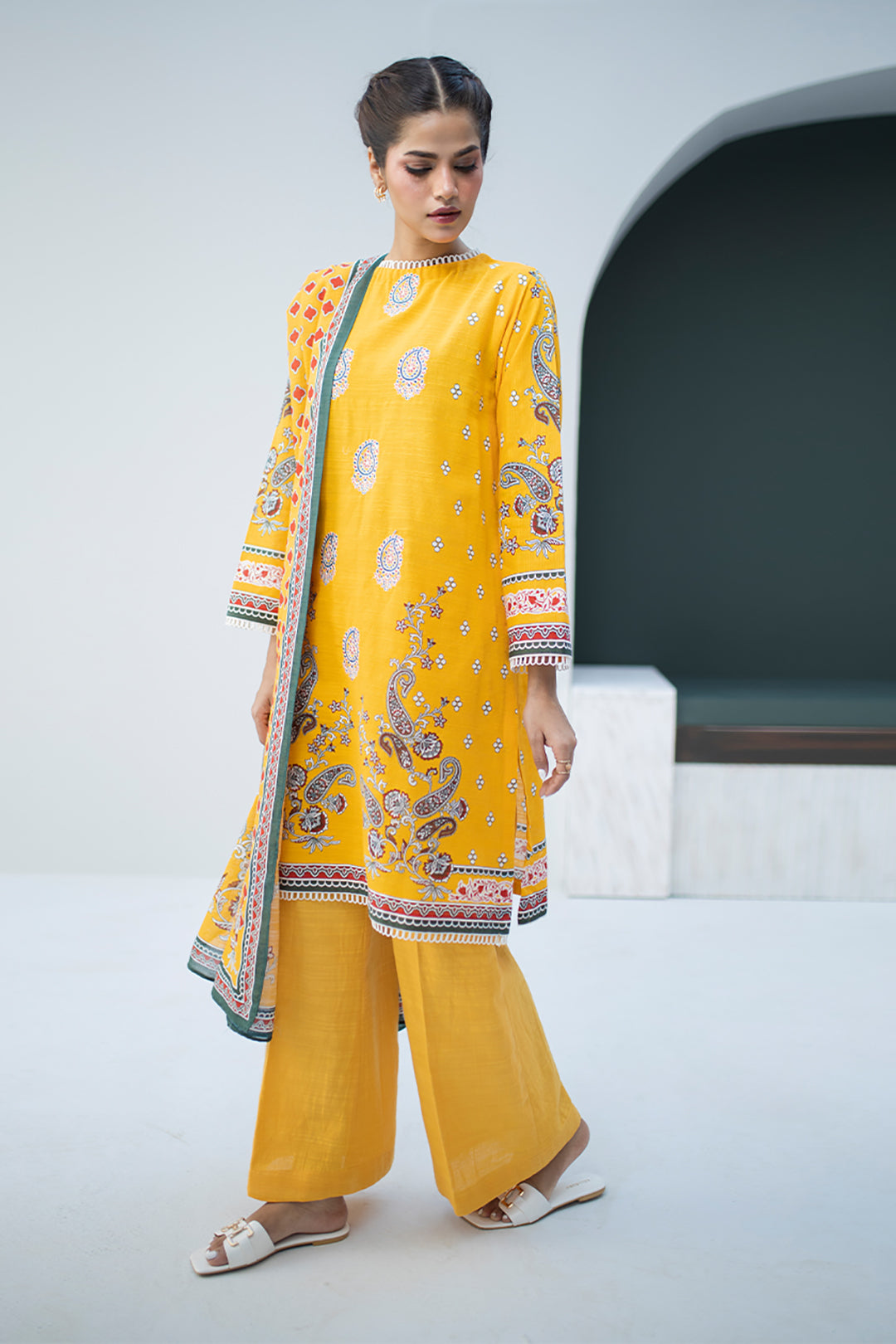 Zellbury | Unstitched 3 Piece Khaddar | Embroidered Shirt Dupatta - 0799