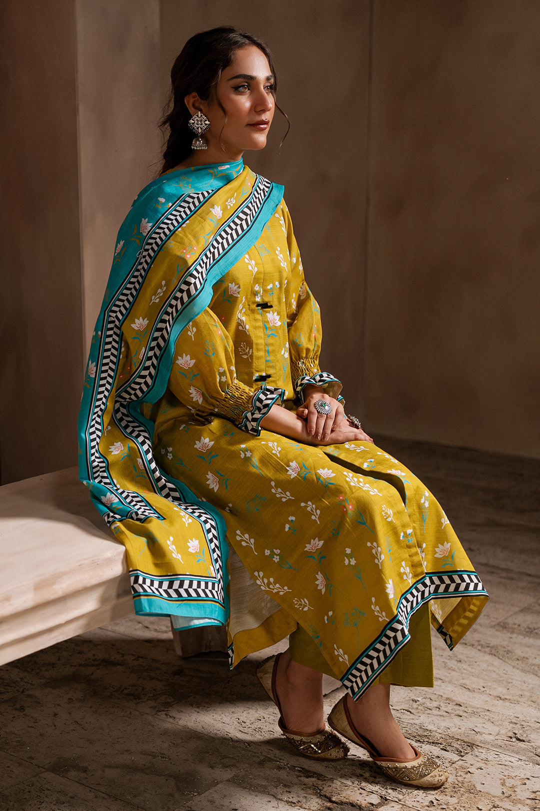 Zellbury | Unstitched 2 Piece Khaddar | Shirt Dupatta - 0423