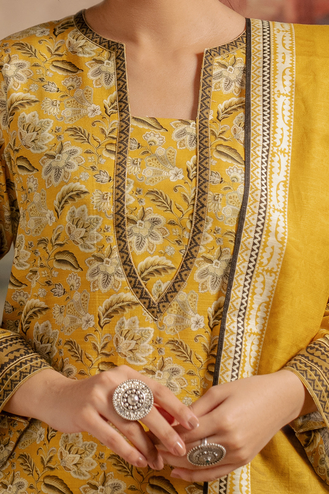 Zellbury | Unstitched 2 Piece Khaddar | Shirt Dupatta - 0424 -  Zellbury Women Essential Unstitched - Original Designer Dress - House of Maryam
