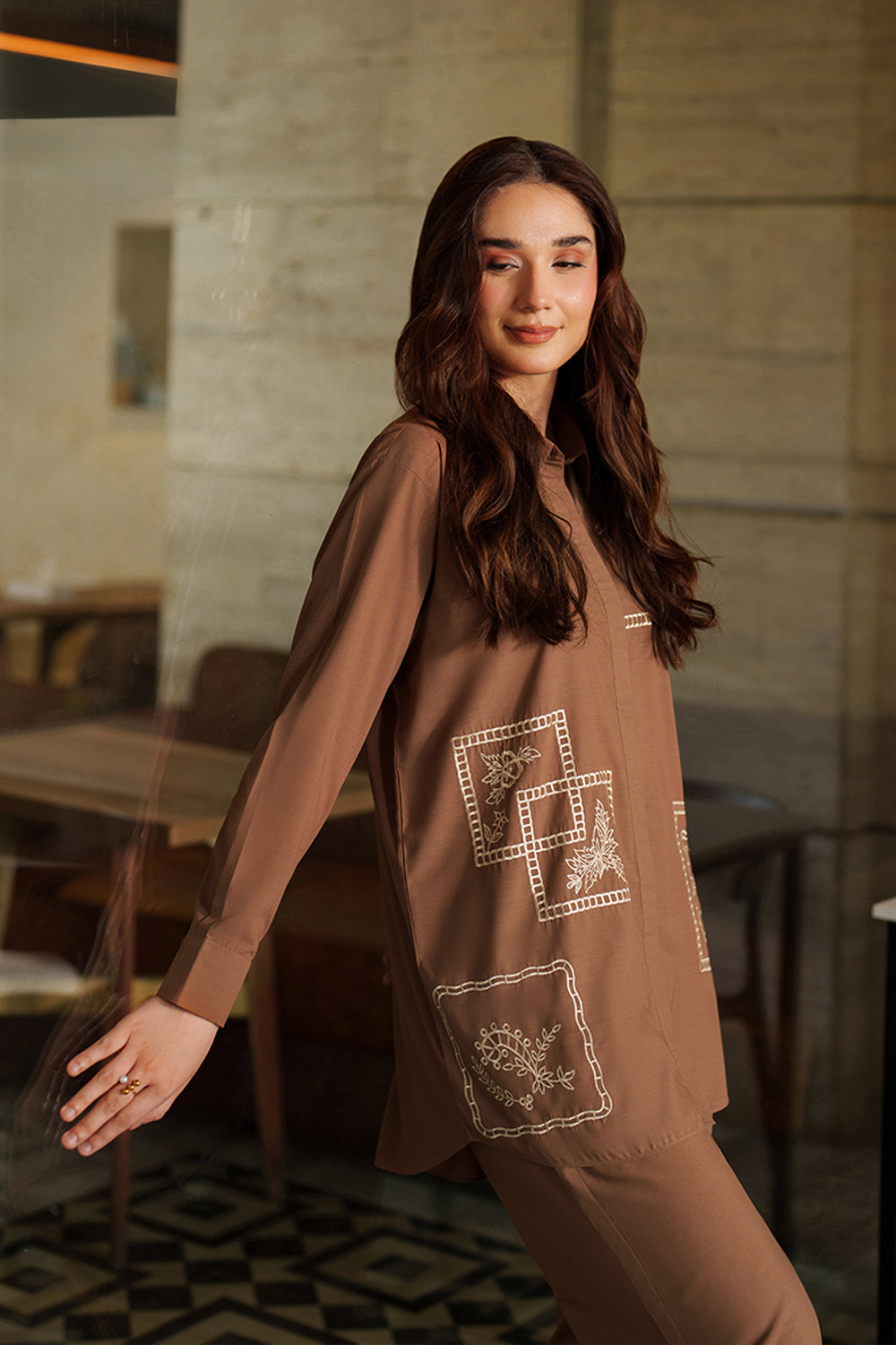 Azure | Chic Essentials | Walnut Whirl-4