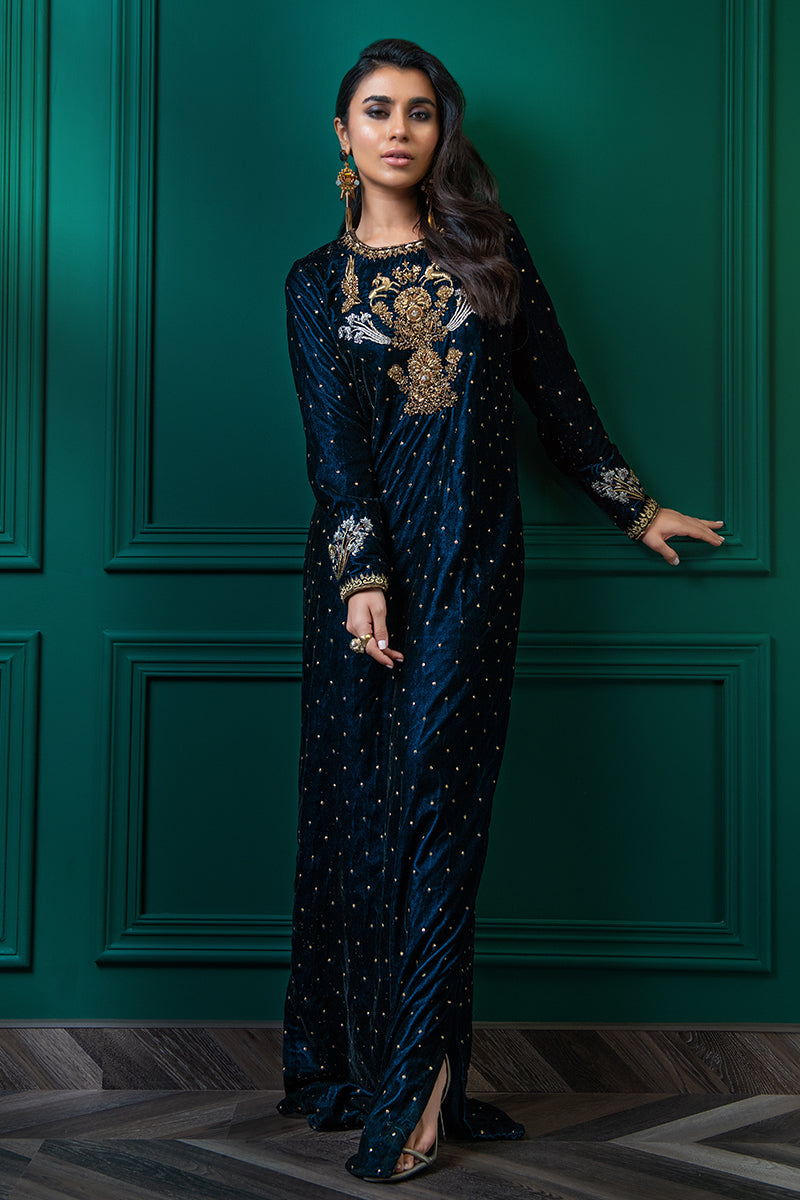 Wardha Saleem | Velvets Winter Fall 24 |  Shikar Gah 2 -  Wardha Saleem Ladies Clothes - Original Designer Dress - House of Maryam