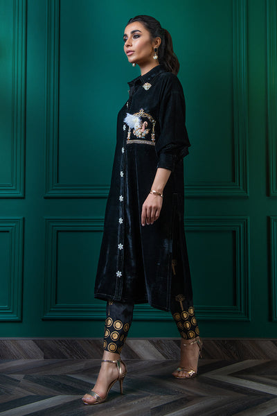 Wardha Saleem | Velvets Winter Fall 24 |  Hans Raj -  Wardha Saleem Ladies Clothes - Original Designer Dress - House of Maryam