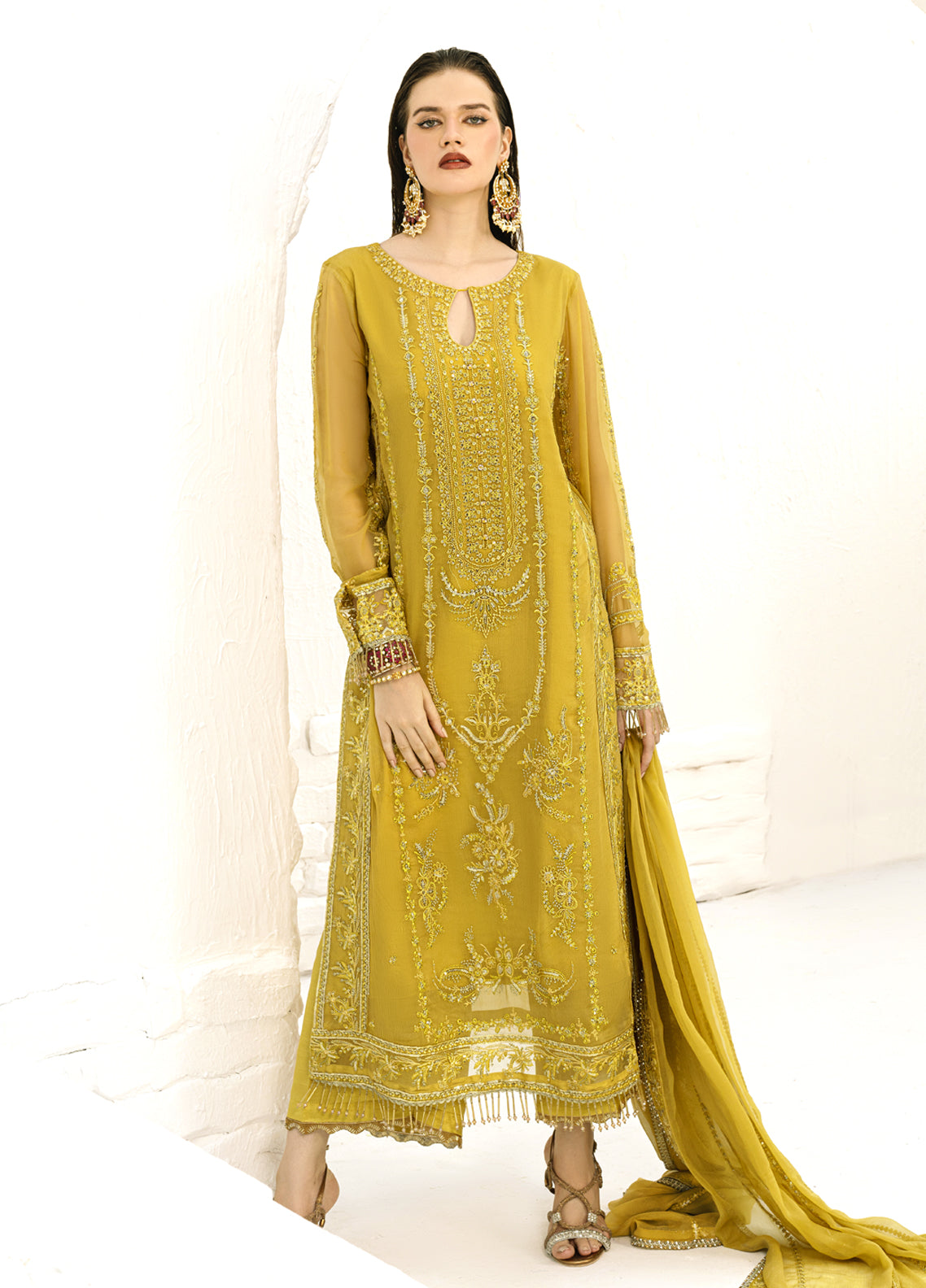 Sahane | Savoir Luxury Formals Savoir | CT-140005 Girasol - Savoir by Designer Sahane - House of Maryam - Pakistani Designer Ethnic Wear in {{ shop.shopifyCountryName }}