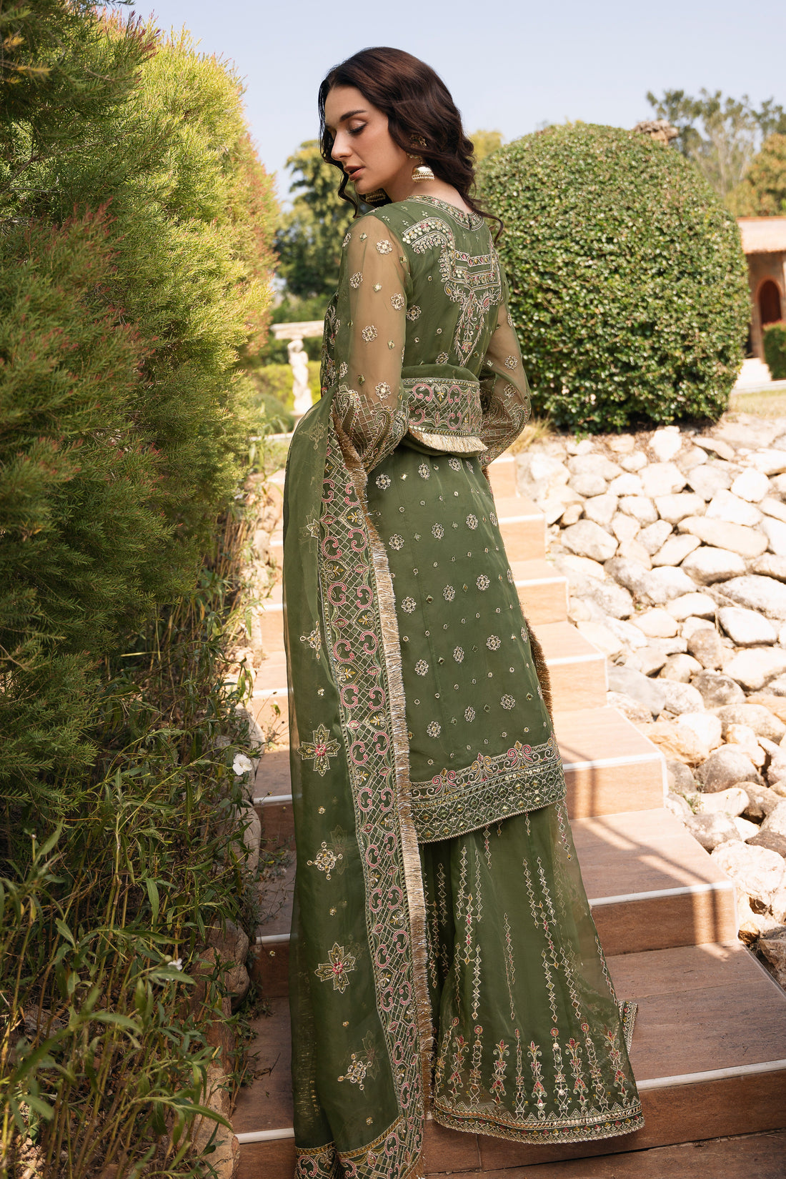 Naqshi | Pret | Ruhiya