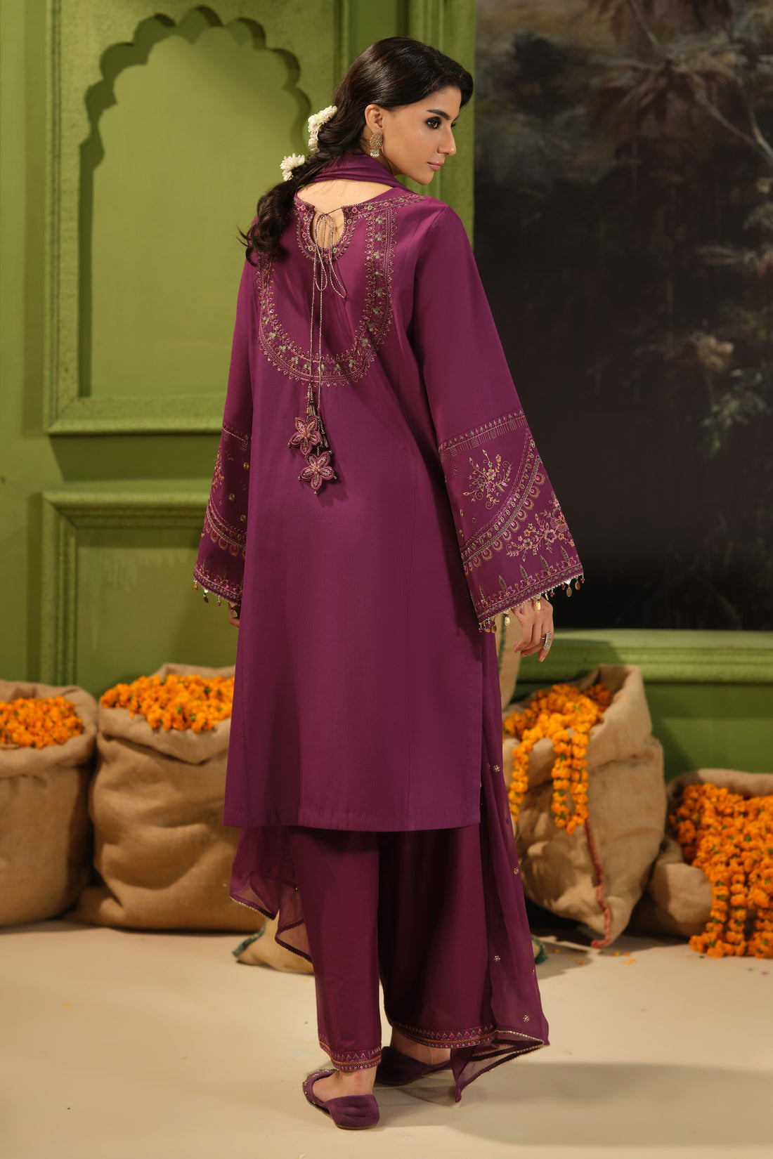 Naqshi | Pret | Huram