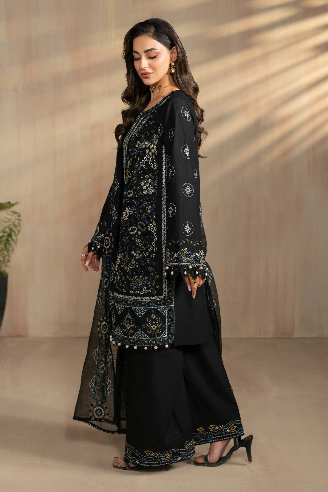 Naqshi | Pret | Hazeem